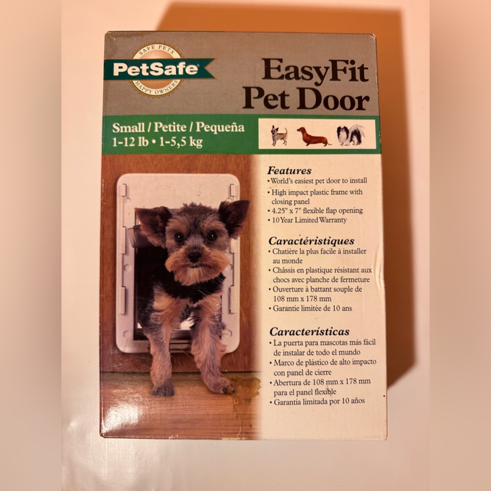 Small pet door